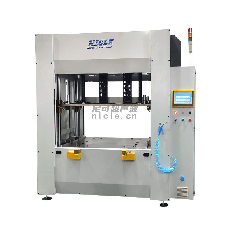 伺服驅(qū)動(dòng)熱鉚焊接機(jī)