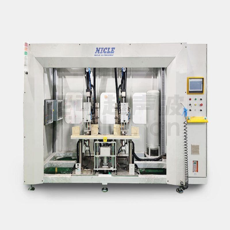 汽車保險(xiǎn)杠柔性沖孔機(jī)