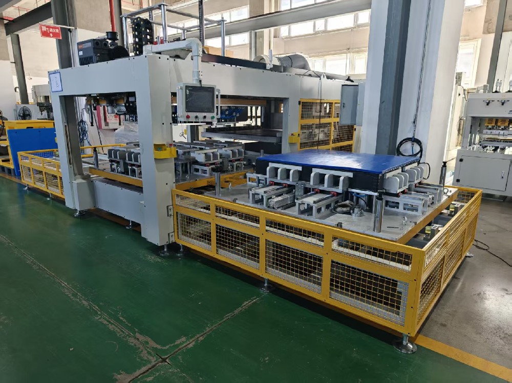 伺服托盤(pán)焊接機(jī)